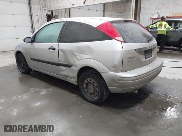 ✅ 2004 Ford Focus ZX3 • VIN: 3FAFP31ZX4R120419 • Lot: 41346588. Listed on IAAI with 234,774 mi. Free auction sales archive from the USA and detailed vehicle history report at DreamBid. Image 3.