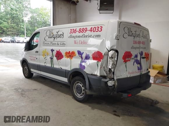 ✅ 2017 Ford Transit • VIN: 1FTYE1ZM2HKA26843 • Lot: 42875095. Wystawiony na IAAI z przebiegiem 224 908 mil. Bezpłatny archiwum sprzedaży aukcyjnych z USA i szczegółowy raport historii pojazdu na DreamBid. Zdjęcie 3.