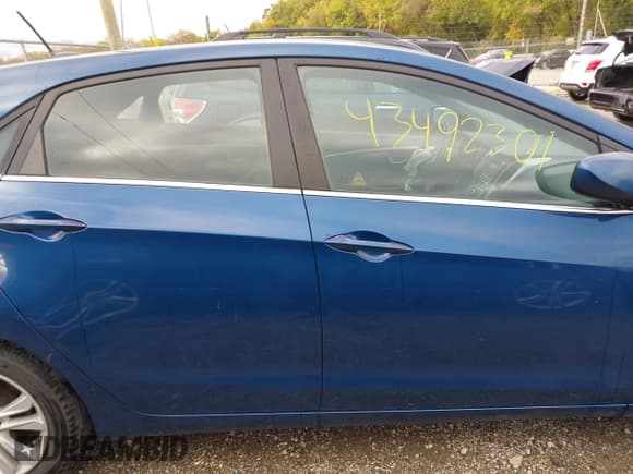 ✅ 2015 Hyundai Elantra • VIN: KMHD35LH3FU244147 • Lot: 43492301. Listed on IAAI with 132,073 mi. Free auction sales archive from the USA and detailed vehicle history report at DreamBid. Image 14.