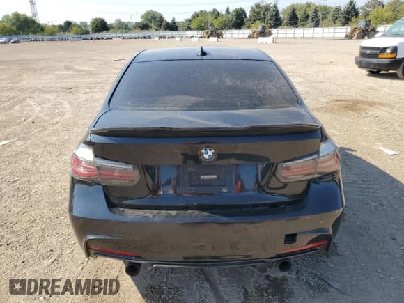 ✅ 2015 BMW 3 Series 335i xDrive • VIN: WBA3B9G51FNR99220 • Lot: 80917955. Wystawiony na Copart z przebiegiem 152 979 mil. Bezpłatny archiwum sprzedaży aukcyjnych z USA i szczegółowy raport historii pojazdu na DreamBid. Zdjęcie 6.