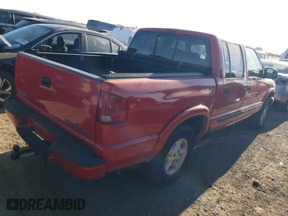 ✅ 2003 Chevrolet S-10 LS • VIN: 1GCDT13X23K181621 • Лот: 70681464. Опубликован ранее на Copart с пробегом 103 506 миль. Бесплатный доступ к архиву аукционных продаж из США и подробный отчёт об истории автомобиля на DreamBid. Изображение 3.