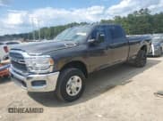 ✅ 2024 Ram 2500 Tradesman • VIN: 3C6UR5HJ1RG408444 • Лот: 84730775. Опубликован ранее на Copart с пробегом 1 466 миль. Бесплатный доступ к архиву аукционных продаж из США и подробный отчёт об истории автомобиля на DreamBid. Изображение 1.