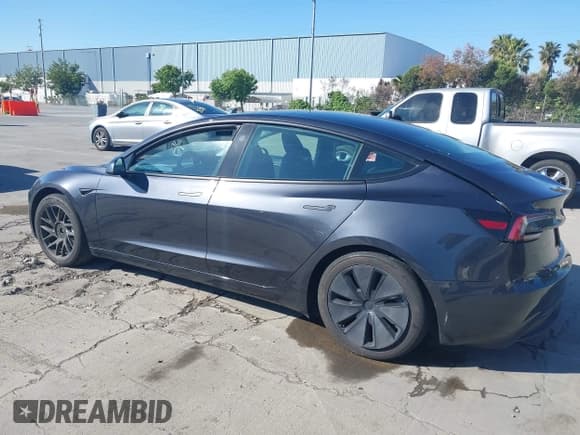 ✅ 2024 Tesla Model 3 Long Range • VIN: 5YJ3E1EB2RF740291 • Лот: 42124138. Опубликован ранее на IAAI с пробегом 36 452 миль. Бесплатный доступ к архиву аукционных продаж из США и подробный отчёт об истории автомобиля на DreamBid. Изображение 3.