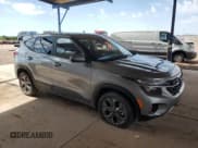 ✅ 2025 Kia Seltos LX • VIN: KNDEPCAA4S7728747 • Лот: 81564535. Опубликован ранее на Copart с пробегом 39 211 миль. Бесплатный доступ к архиву аукционных продаж из США и подробный отчёт об истории автомобиля на DreamBid. Изображение 4.