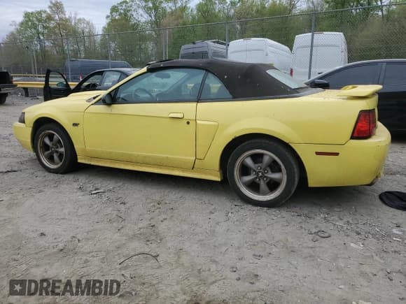 ✅ 2001 Ford Mustang GT Deluxe • VIN: 1FAFP45X31F114470 • Lot: 54060655. Listed on Copart with 107,373 mi. Free auction sales archive from the USA and detailed vehicle history report at DreamBid. Image 2.