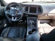 ✅ 2015 Dodge Challenger SXT Plus • VIN: 2C3CDZBG8FH775378 • Lot: 41369303. Wystawiony na Copart z przebiegiem 140 148 mil. Bezpłatny archiwum sprzedaży aukcyjnych z USA i szczegółowy raport historii pojazdu na DreamBid. Zdjęcie 8.