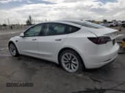 ✅ 2022 Tesla Model 3 • VIN: 5YJ3E1EA5NF372478 • Lot: 85423265. Wystawiony na Copart z przebiegiem 132 783 mil. Bezpłatny archiwum sprzedaży aukcyjnych z USA i szczegółowy raport historii pojazdu na DreamBid. Zdjęcie 2.