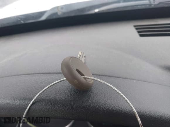 ✅ 2010 Jeep Liberty Sport • VIN: 1J4PN2GKXAW133005 • Lot: 43344307. Listed on IAAI with 241,355 mi. Free auction sales archive from the USA and detailed vehicle history report at DreamBid. Image 11.