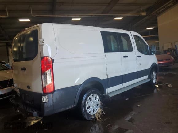 ✅ 2015 Ford Transit Cargo • VIN: 1FTNR1ZM1FKB03674 • Lot: 71416685. Listed on Copart with 186,841 mi. Free auction sales archive from the USA and detailed vehicle history report at DreamBid. Image 3.