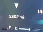 2026 Chevrolet Silverado 1500 LT z VIN 3GCUKDED5TG130130, wystawiony jako IAAI lot #43613368 z przebiegiem 3 302 mil mil oraz . Historia ofert i sprzedaży dostępna na DreamBid. Obrazek 15.