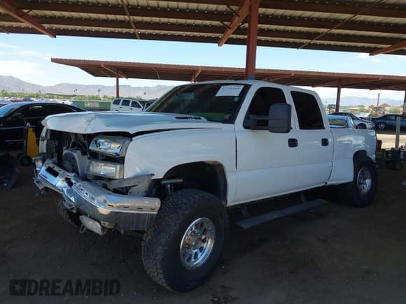 ✅ 2006 Chevrolet Silverado 2500HD LT3 • VIN: 1GCHK23D66F244751 • Лот: 42793163. Опубликован ранее на IAAI с пробегом 135 354 миль. Бесплатный доступ к архиву аукционных продаж из США и подробный отчёт об истории автомобиля на DreamBid. Изображение 18.