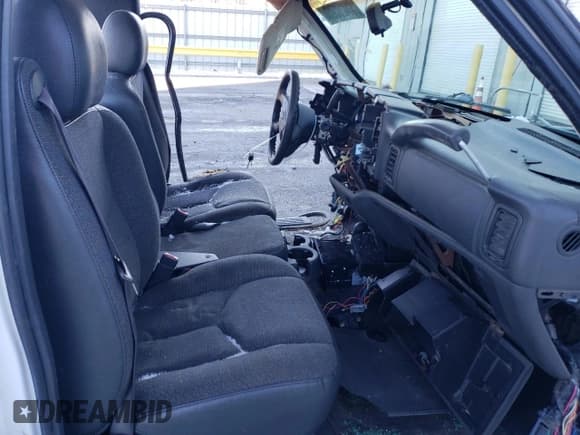 ✅ 2005 Chevrolet Silverado 1500 Z71 • VIN: 1GCEK14T25Z329067 • Lot: 38939514. Listed on Copart with Not provided. Free auction sales archive from the USA and detailed vehicle history report at DreamBid. Image 10.