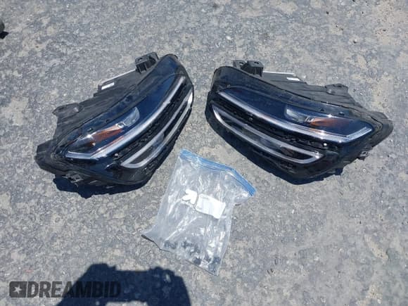 ✅ 2023 Genesis G70 2.0T • VIN: KMTG34TA2PU120811 • Lot: 42606414. Listed on IAAI with 11,731 mi. Free auction sales archive from the USA and detailed vehicle history report at DreamBid. Image 12.