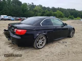 ✅ 2011 BMW M3 • VIN: WBSDX9C54BE584619 • Лот: 57599294. Опубликован ранее на Copart с пробегом 130 976 миль. Бесплатный доступ к архиву аукционных продаж из США и подробный отчёт об истории автомобиля на DreamBid. Изображение 3.