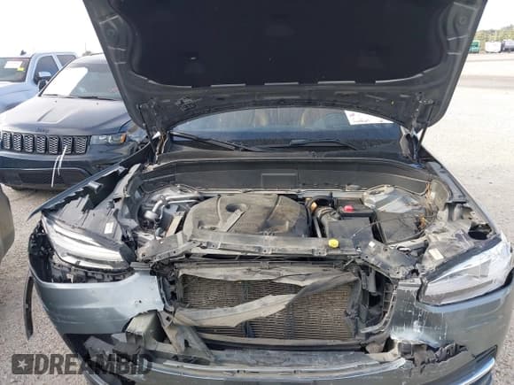 ✅ 2019 Volvo XC90 Momentum • VIN: YV4A22PK1K1417851 • Lot: 43511075. Wystawiony na IAAI z przebiegiem 98 867 mil. Bezpłatny archiwum sprzedaży aukcyjnych z USA i szczegółowy raport historii pojazdu na DreamBid. Zdjęcie 10.