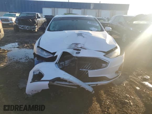 ✅ 2020 Ford Fusion SE • VIN: 3FA6P0T99LR258656 • Lot: 81868435. Wystawiony na Copart z przebiegiem 105 414 mil. Bezpłatny archiwum sprzedaży aukcyjnych z USA i szczegółowy raport historii pojazdu na DreamBid. Zdjęcie 5.