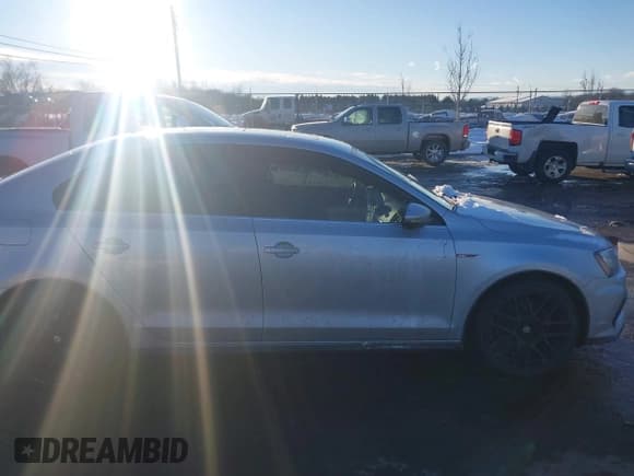 ✅ 2016 Volkswagen Jetta GLI SE • VIN: 3VW4T7AJ9GM356895 • Lot: 41260429. Listed on IAAI with 85,405 mi. Free auction sales archive from the USA and detailed vehicle history report at DreamBid. Image 13.