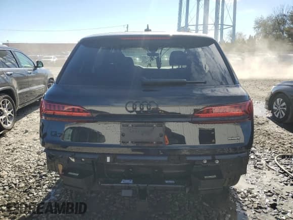 ✅ 2024 Audi Q7 Premium Plus • VIN: WA1LCBF75RD005473 • Лот: 86640385. Опубликован ранее на Copart с пробегом 33 430 миль. Бесплатный доступ к архиву аукционных продаж из США и подробный отчёт об истории автомобиля на DreamBid. Изображение 6.