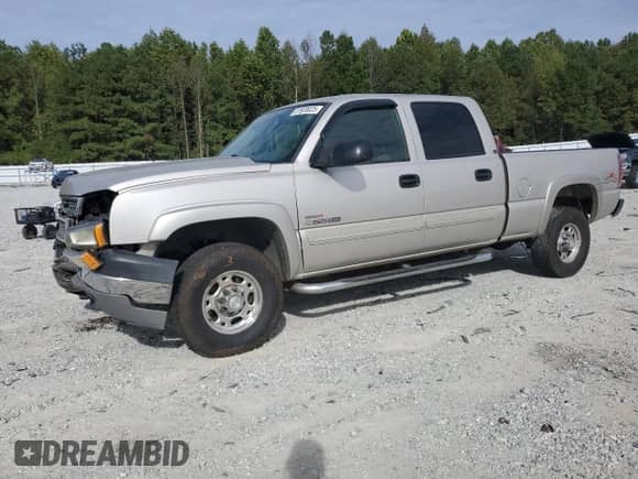 2005 Chevrolet Silverado 2500HD LS with VIN 1GCHK23285F943456, listed as a Copart auction lot 81920025 with 167,693 mi miles and Salvage title. Bid and sale history available at DreamBid. Image 1.