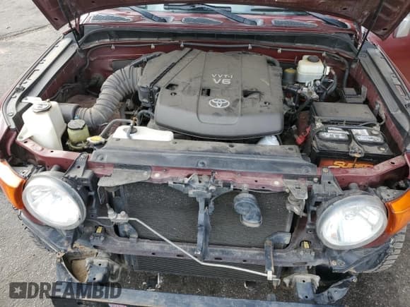 ✅ 2008 Toyota FJ Cruiser • VIN: JTEBU11F28K014225 • Лот: 87240425. Опубликован ранее на Copart с пробегом 354 019 миль. Бесплатный доступ к архиву аукционных продаж из США и подробный отчёт об истории автомобиля на DreamBid. Изображение 11.