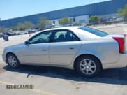 ✅ 2005 Cadillac CTS • VIN: 1G6DP567350174976 • Lot: 42744528. Wystawiony na IAAI z przebiegiem 71 324 mil. Bezpłatny archiwum sprzedaży aukcyjnych z USA i szczegółowy raport historii pojazdu na DreamBid. Zdjęcie 14.