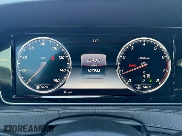 ✅ 2017 Mercedes-Benz S 550 • VIN: WDDUG8CB9HA332278 • Lot: 54799475. Wystawiony na Copart z przebiegiem 107 932 mil. Bezpłatny archiwum sprzedaży aukcyjnych z USA i szczegółowy raport historii pojazdu na DreamBid. Zdjęcie 9.