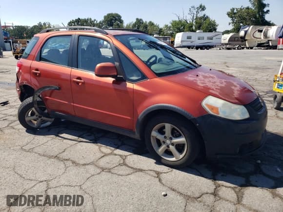✅ 2009 Suzuki SX4 AWD • VIN: JS2YB413295100538 • Лот: 67481395. Опубликован ранее на Copart с пробегом 195 552 миль. Бесплатный доступ к архиву аукционных продаж из США и подробный отчёт об истории автомобиля на DreamBid. Изображение 4.
