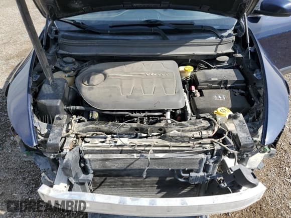 ✅ 2016 Jeep Cherokee Latitude • VIN: 1C4PJMCS8GW175278 • Lot: 60507985. Listed on Copart with 96,532 mi. Free auction sales archive from the USA and detailed vehicle history report at DreamBid. Image 12.