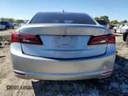 ✅ 2017 Acura TLX Technology • VIN: 19UUB1F52HA004532 • Лот: 86089645. Опубликован ранее на Copart с пробегом 169 019 миль. Бесплатный доступ к архиву аукционных продаж из США и подробный отчёт об истории автомобиля на DreamBid. Изображение 6.
