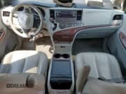 ✅ 2012 Toyota Sienna XLE • VIN: 5TDYK3DC8CS257279 • Lot: 84924515. Listed on Copart with 170,132 mi. Free auction sales archive from the USA and detailed vehicle history report at DreamBid. Image 8.