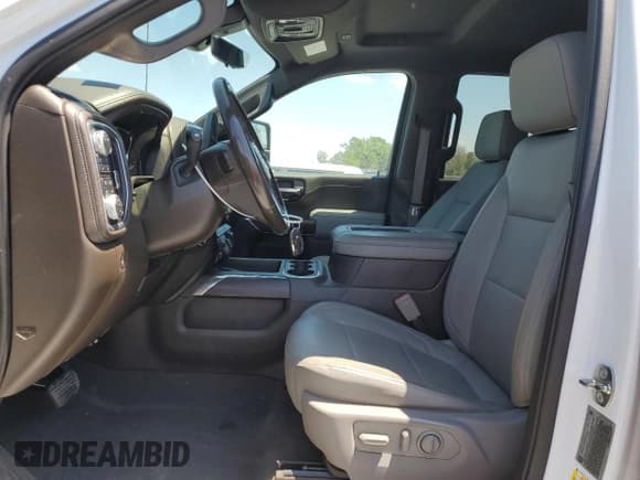 ✅ 2020 GMC Sierra 2500HD SLT • VIN: 1GT49NEY4LF105693 • Лот: 52485935. Опубликован ранее на Copart с пробегом 134 670 миль. Бесплатный доступ к архиву аукционных продаж из США и подробный отчёт об истории автомобиля на DreamBid. Изображение 7.