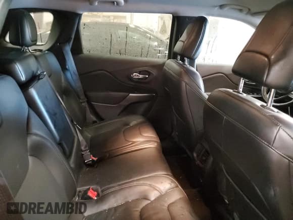 ✅ 2020 Jeep Cherokee Lux • VIN: 1C4PJMLX6LD630792 • Lot: 88640995. Wystawiony na Copart z przebiegiem 146 564 mil. Bezpłatny archiwum sprzedaży aukcyjnych z USA i szczegółowy raport historii pojazdu na DreamBid. Zdjęcie 11.