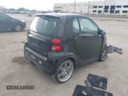 ✅ 2009 Smart fortwo Pure • VIN: WMEEJ31X79K283872 • Lot: 42882072. Wystawiony na IAAI z przebiegiem 68 441 mil. Bezpłatny archiwum sprzedaży aukcyjnych z USA i szczegółowy raport historii pojazdu na DreamBid. Zdjęcie 4.