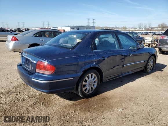 2003 Hyundai Sonata GLS с VIN KMHWF35H13A744130, выставлен на аукционе Copart как лот 52763405 с пробегом 82 810 миль миль и Списание • Salvage title. История ставок и продаж доступна на DreamBid. Изображение 3.