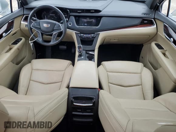 ✅ 2019 Cadillac XT5 Premium Luxury FWD • VIN: 1GYKNERSXKZ155515 • Lot: 84229885. Wystawiony na Copart z przebiegiem 68 112 mil. Bezpłatny archiwum sprzedaży aukcyjnych z USA i szczegółowy raport historii pojazdu na DreamBid. Zdjęcie 8.