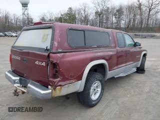 ✅ 2000 Dodge Dakota Sport • VIN: 1B7GG22N4YS709948 • Lot: 41714352. Wystawiony na IAAI z przebiegiem Nie podano. Bezpłatny archiwum sprzedaży aukcyjnych z USA i szczegółowy raport historii pojazdu na DreamBid. Zdjęcie 4.
