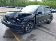 ✅ 2021 Volkswagen Tiguan SE • VIN: 3VV2B7AX9MM045580 • Lot: 42116249. Wystawiony na IAAI z przebiegiem 59 608 mil. Bezpłatny archiwum sprzedaży aukcyjnych z USA i szczegółowy raport historii pojazdu na DreamBid. Zdjęcie 20.