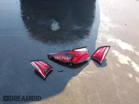 ✅ 2020 Chevrolet Blazer LT • VIN: 3GNKBCRS1LS633121 • Lot: 43136824. Wystawiony na IAAI z przebiegiem 58 792 mil. Bezpłatny archiwum sprzedaży aukcyjnych z USA i szczegółowy raport historii pojazdu na DreamBid. Zdjęcie 12.