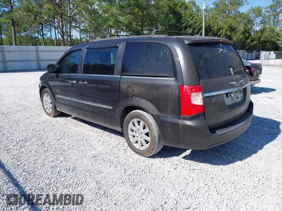 ✅ 2015 Chrysler Town & Country Touring • VIN: 2C4RC1BG7FR697910 • Лот: 43678258. Опубликован ранее на IAAI с пробегом 167 127 миль. Бесплатный доступ к архиву аукционных продаж из США и подробный отчёт об истории автомобиля на DreamBid. Изображение 3.