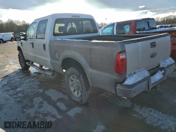 ✅ 2008 Ford F-250 XL • VIN: 1FTSW21R48EB54662 • Лот: 95285235. Опубликован ранее на Copart с пробегом 196 163 миль. Бесплатный доступ к архиву аукционных продаж из США и подробный отчёт об истории автомобиля на DreamBid. Изображение 2.