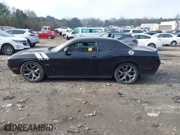 ✅ 2016 Dodge Challenger R/T Plus • VIN: 2C3CDZBTXGH271655 • Lot: 43908126. Listed on IAAI with 168,595 mi. Free auction sales archive from the USA and detailed vehicle history report at DreamBid. Image 14.