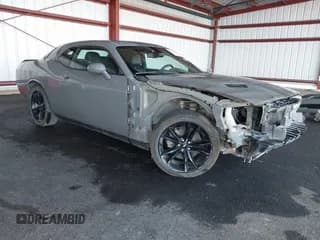 ✅ 2018 Dodge Challenger SXT Plus • VIN: 2C3CDZAG9JH305189 • Lot: 43111536. Wystawiony na IAAI z przebiegiem 195 011 mil. Bezpłatny archiwum sprzedaży aukcyjnych z USA i szczegółowy raport historii pojazdu na DreamBid. Zdjęcie 1.