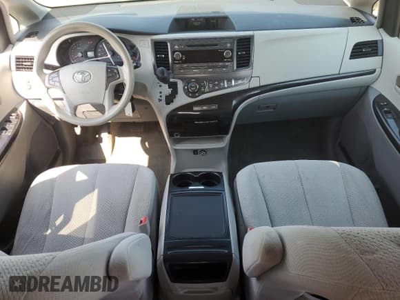 ✅ 2014 Toyota Sienna LE AAS • VIN: 5TDKK3DC7ES496377 • Lot: 80090825. Listed on Copart with 129,053 mi. Free auction sales archive from the USA and detailed vehicle history report at DreamBid. Image 8.