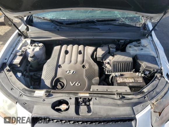 ✅ 2008 Hyundai Santa Fe GLS • VIN: 5NMSG73D28H163241 • Lot: 75309064. Listed on Copart with 177,904 mi. Free auction sales archive from the USA and detailed vehicle history report at DreamBid. Image 13.