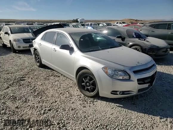 ✅ 2010 Chevrolet Malibu 1FL • VIN: 1G1ZA5E02AF106290 • Lot: 74611934. Listed on Copart with 143,823 mi. Free auction sales archive from the USA and detailed vehicle history report at DreamBid. Image 10.