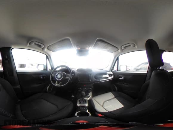 ✅ 2017 Jeep Renegade Latitude • VIN: ZACCJABB6HPG33008 • Lot: 42541485. Wystawiony na IAAI z przebiegiem 84 469 mil. Bezpłatny archiwum sprzedaży aukcyjnych z USA i szczegółowy raport historii pojazdu na DreamBid. Zdjęcie 18.