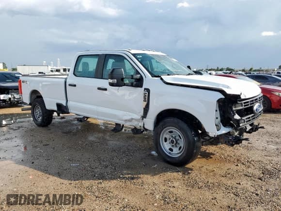 ✅ 2024 Ford F-250 XL • VIN: 1FT7W2BA1REC56727 • Лот: 90241275. Опубликован ранее на Copart с пробегом 19 700 миль. Бесплатный доступ к архиву аукционных продаж из США и подробный отчёт об истории автомобиля на DreamBid. Изображение 4.