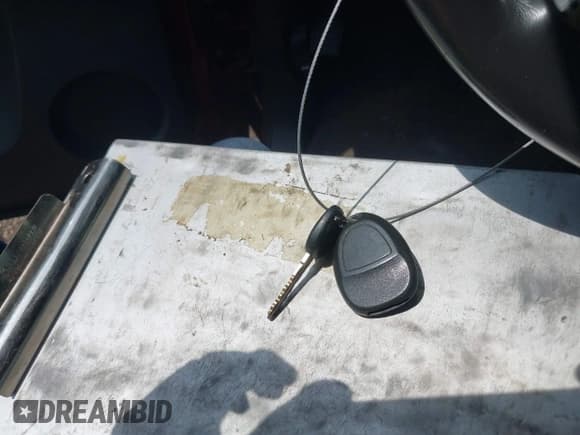 ✅ 2010 Chevrolet Suburban LT • VIN: 1GNUKJE36AR190377 • Lot: 42469372. Listed on IAAI with 173,274 mi. Free auction sales archive from the USA and detailed vehicle history report at DreamBid. Image 11.