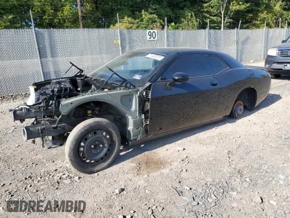 2017 Dodge Challenger 392 Hemi Scat Pack Shaker с VIN 2C3CDZFJ2HH584631, выставлен на аукционе Copart как лот 71422015 с пробегом Не указан миль и Списание • Salvage title. История ставок и продаж доступна на DreamBid. Изображение 1.