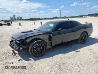 ✅ 2020 Dodge Challenger R/T • VIN: 2C3CDZBT7LH206109 • Lot: 69407835. Wystawiony na Copart z przebiegiem 67 999 mil. Bezpłatny archiwum sprzedaży aukcyjnych z USA i szczegółowy raport historii pojazdu na DreamBid. Zdjęcie 1.